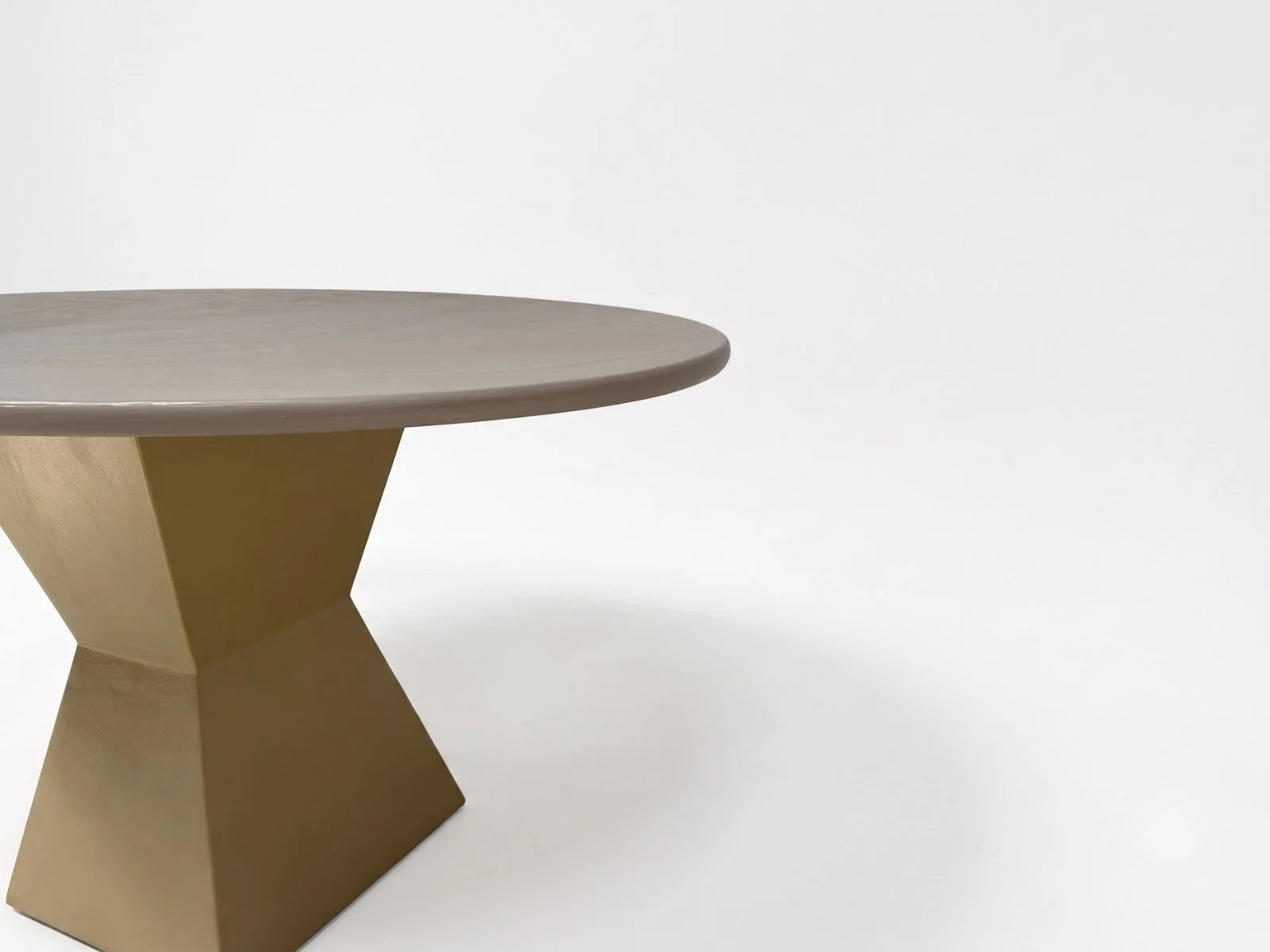 Bronce — fotografía real, vista ampliada, ángulo 2